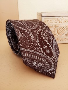 Cravate marron motif cachemire