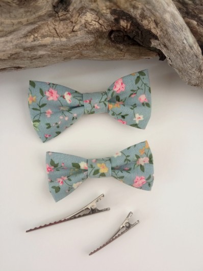 Barrette noeud papillon tissu Liberty bleu