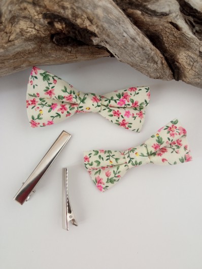 Barrette noeud papillon Liberty rose