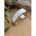 Bracelet manchette laiton et tissu vert sauge
