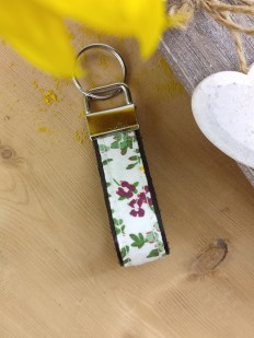 Porte clés cuir et tissu floral