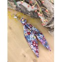 Porte clés foulard bordeaux à fleurs
