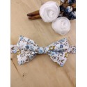 Nœud papillon à fleurs bleues