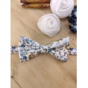 Noeud papillon à fleurs bleues pour enfant