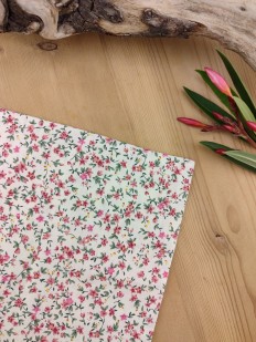Pochette de costume fleurs Liberty rose