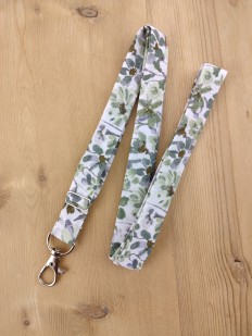 Dragonne porte badge / clés Sakura vert