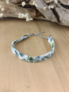Bracelet tissu fleuri vert