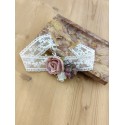 Collier dentelle et fleur vieux rose