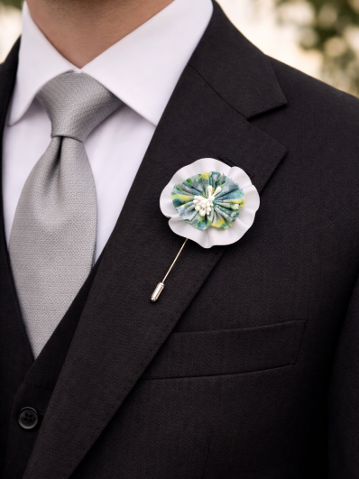 Boutonnière tissu floral vert