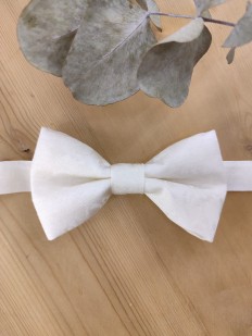 Noeud papillon ivoire façonné