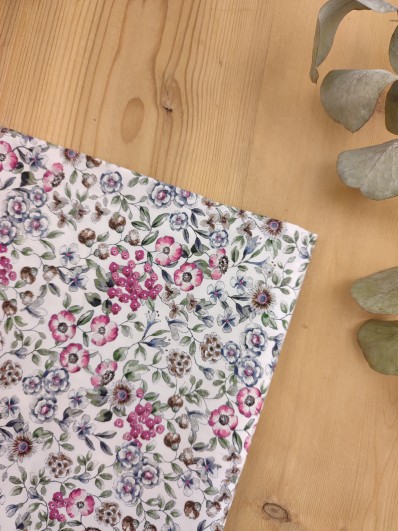 Pochette de costume à fleurs rose et feuillage sauge