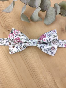 Noeud papillon double rose au feuillage vert sauge