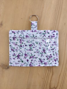Porte-Badge avec Fenêtre Transparente en Coton – Motif Fleuri Liberty Violet & Mauve