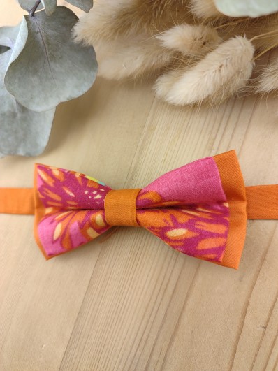 Noeud papillon enfant orange brûlée et fuchsia fleuri