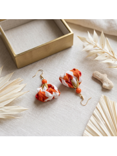 Boucles d'oreilles pendantes "Fleurs de Tissu" – Orange, Fuchsia & Doré