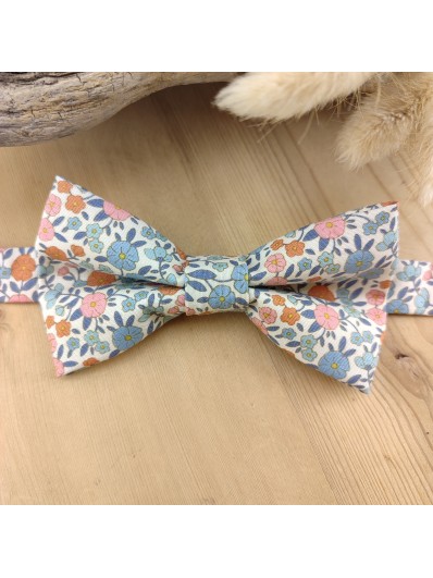 Noeud papillon homme en tissu fleuri – Accessoire mariage champêtre