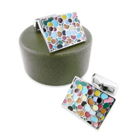 Bouton de manchette original à motif contemporain en émail multicolore.