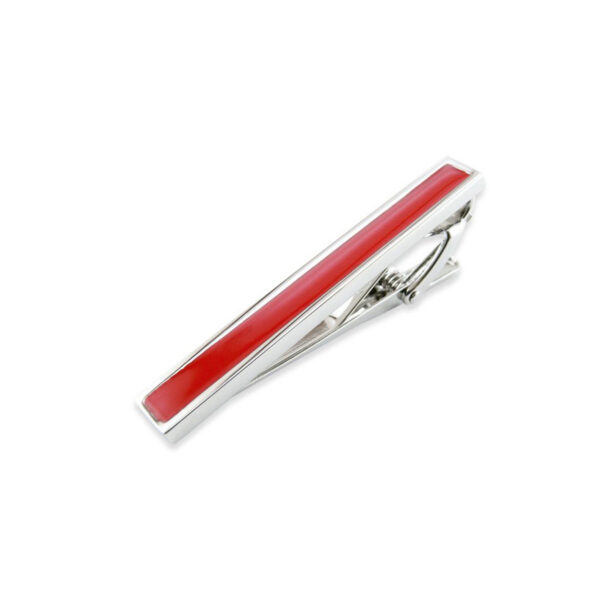 Pince à cravate en métal émaillé rouge.