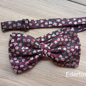 Noeud papillon Bordeaux à fleurs