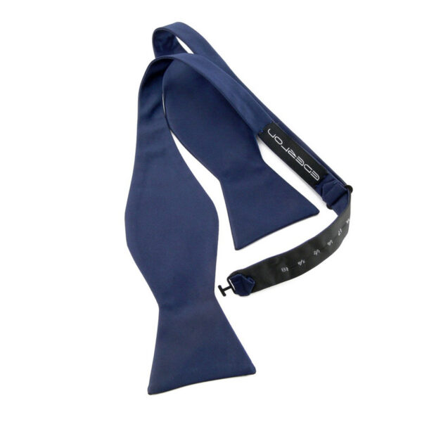 Noeud papillon bleu marine
