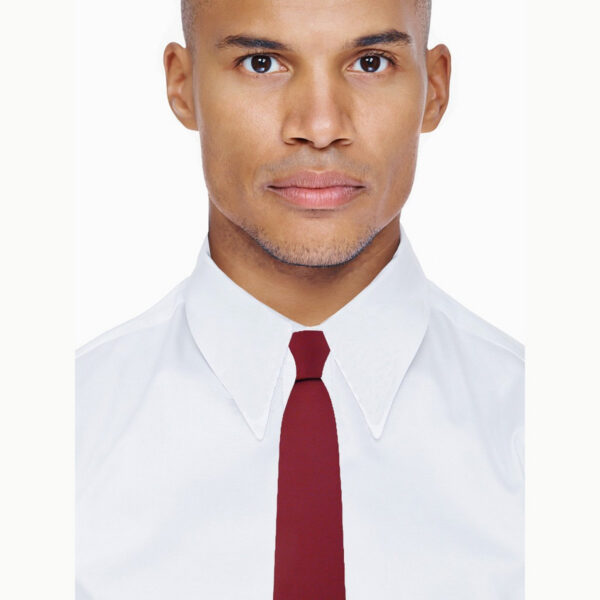 Cravate slim rouge sombre
