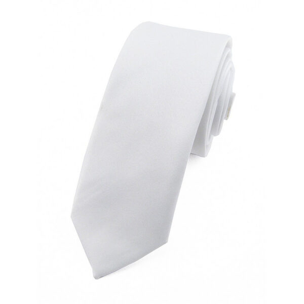 Cravate blanche