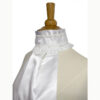 Plastron à col façonné