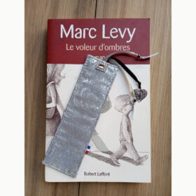 Marque-pages gris argent