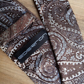 Cravate marron motif cachemire