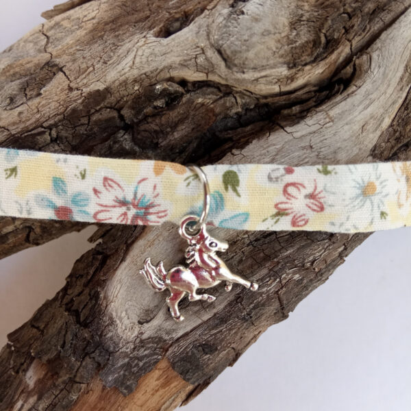 Bracelet liberty avec breloque cheval