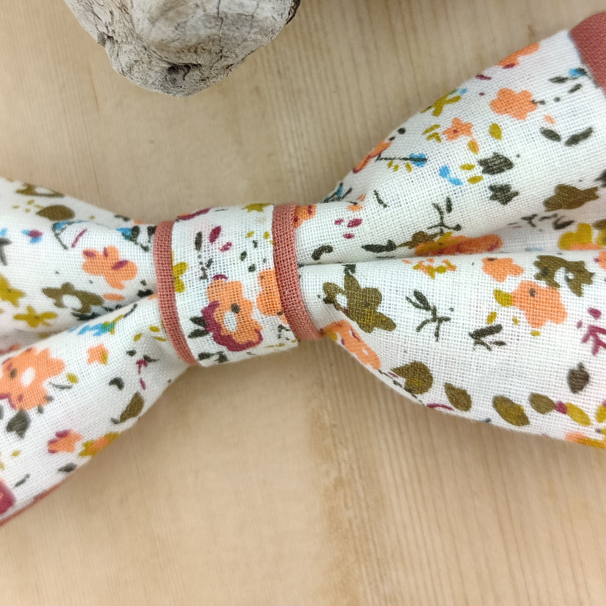 Noeud papillon Terracotta à fleurs Liberty