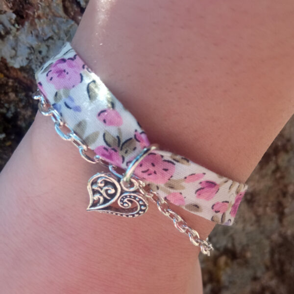 Bracelet Liberty rose avec breloque coeur