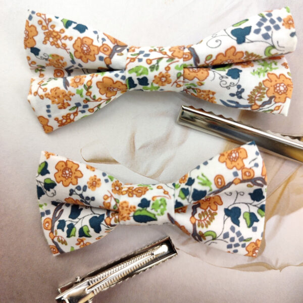 Barrette noeud papillon tissu fleurs Terracotta