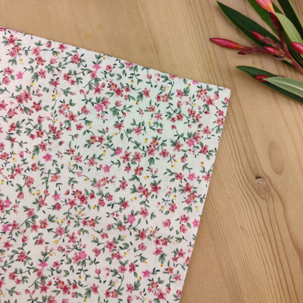 Pochette de costume fleurs Liberty rose