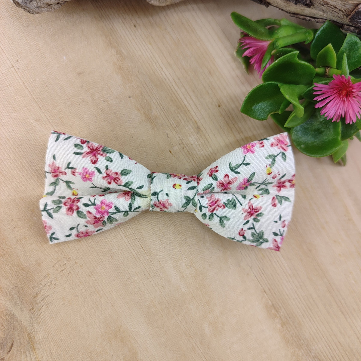 Barrette noeud papillon Liberty rose