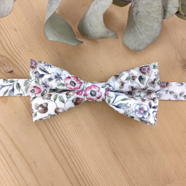 Noeud papillon enfant rose au feuillage vert sauge