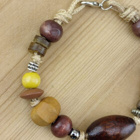 Bracelet Bohème perles bois monté sur corde