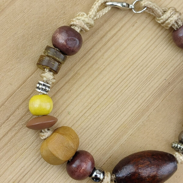 Bracelet Bohème perles bois monté sur corde
