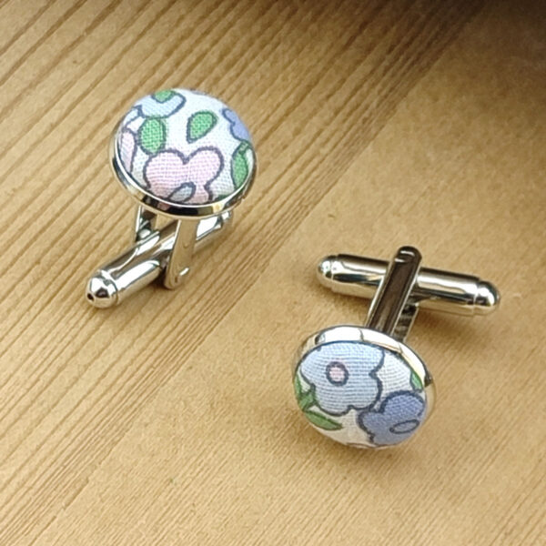 Boutons de manchettes à fleurs