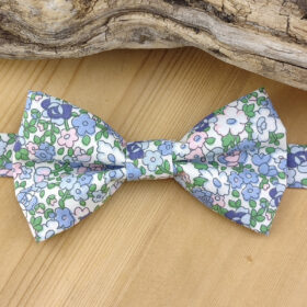 Nœud papillon à fleurs