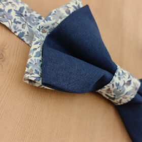 Nœud papillon bleu marine sur base Liberty bleu