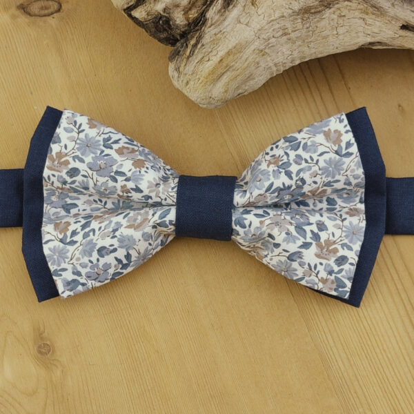Nœud papillon Liberty bleu sur base bleu marine