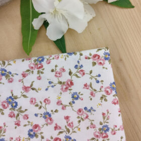 Pochette costume à fleurs roses et bleues