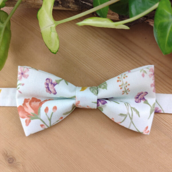 Noeud papillon vert tendre pour enfant