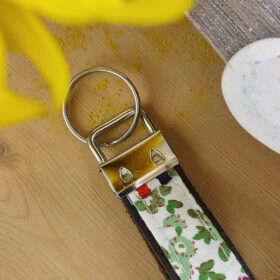 Porte clés cuir et tissu floral