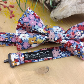 Nœud papillon à fleurs roses et bleues