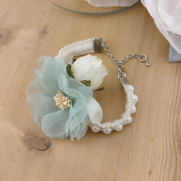 Bracelet ruban tessé perlé et fleur