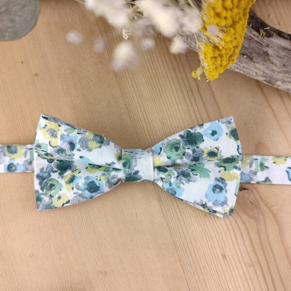 Noeud papillon double floral vert pour enfant