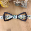 Noeud papillon bois et tissu floral vert