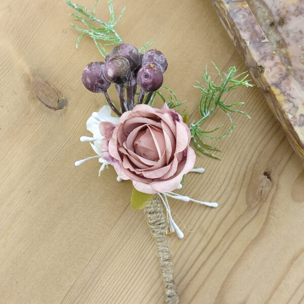 Boutonnière fleur vieux rose